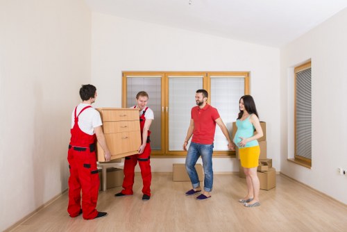 Local moving team supporting a residential relocation near Rotherhithe
